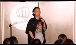 吃瓜群众看热闹起哄,围观热闹背后的社会现象解析