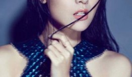 白冰吃的网纹瓜,夏日清新滋味尽在其中