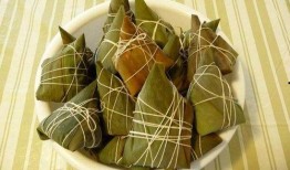 吃瓜小熊粽子,吃瓜小熊粽子的趣味食光之旅