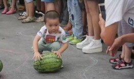 亲子游戏吃瓜大赛,吃瓜大赛欢乐上演