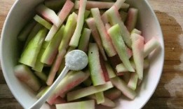 聪慧瓜皮吃瓜,揭秘网络热点的趣味解读