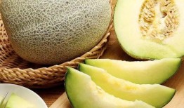 糖人吃网纹蜜瓜,网纹蜜瓜的甜蜜诱惑